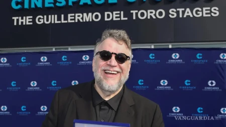 Guillermo del Toro recibe las llaves de la ciudad de Toronto